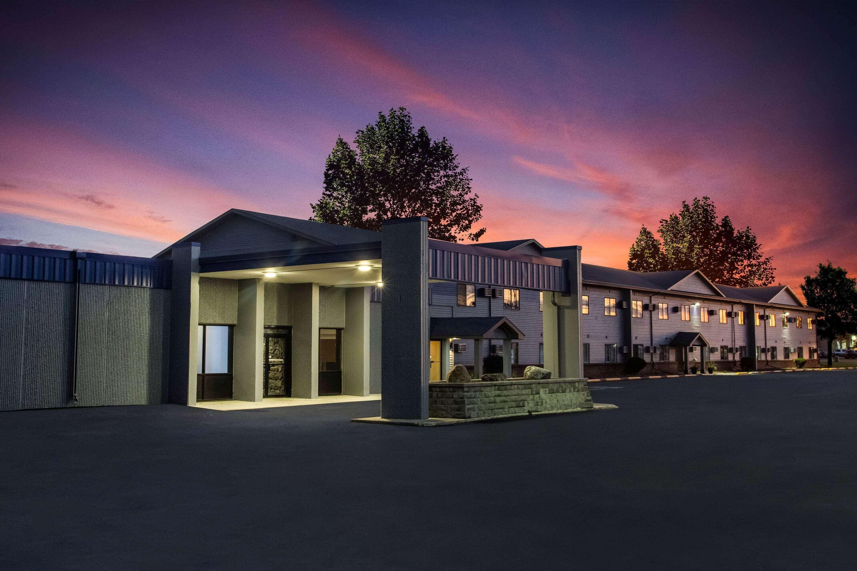 Travelodge By Wyndham Wahpeton Exterior foto